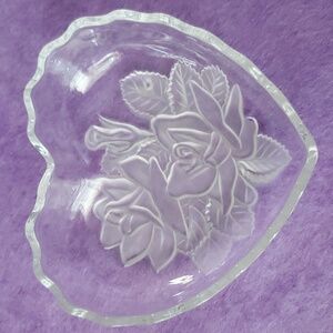 Vintage "Winter Rose" Heart Shaped Trinket/Candy Dish by Studio Nova - Mikasa